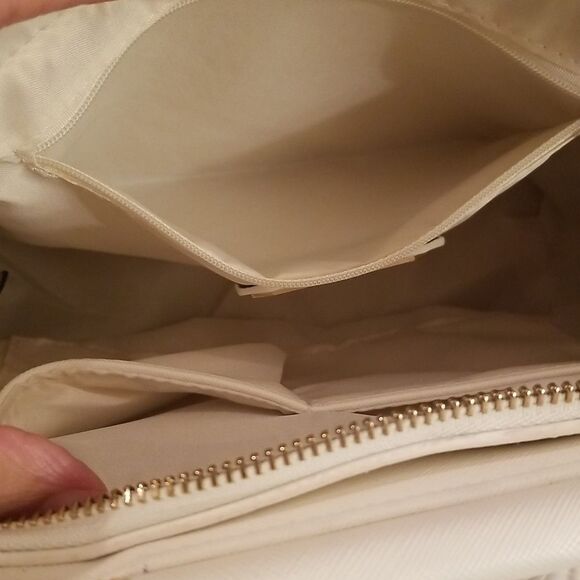 🆕️Madison West PU Leather Satchel Handbag with Crossbody Strap.   C1 - Picture 4 of 6